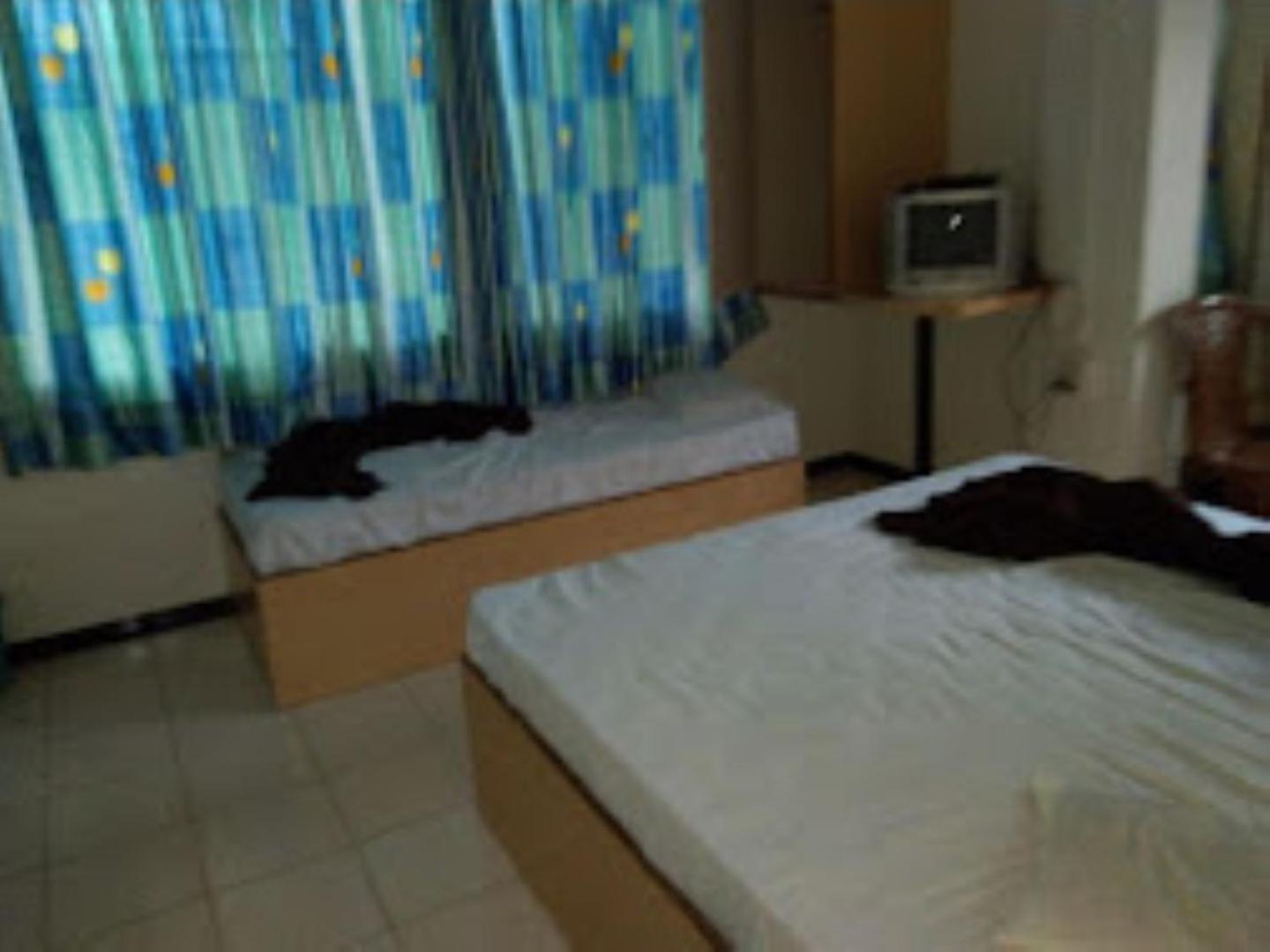 Hotel Rahi นาสิก ภายนอก รูปภาพ