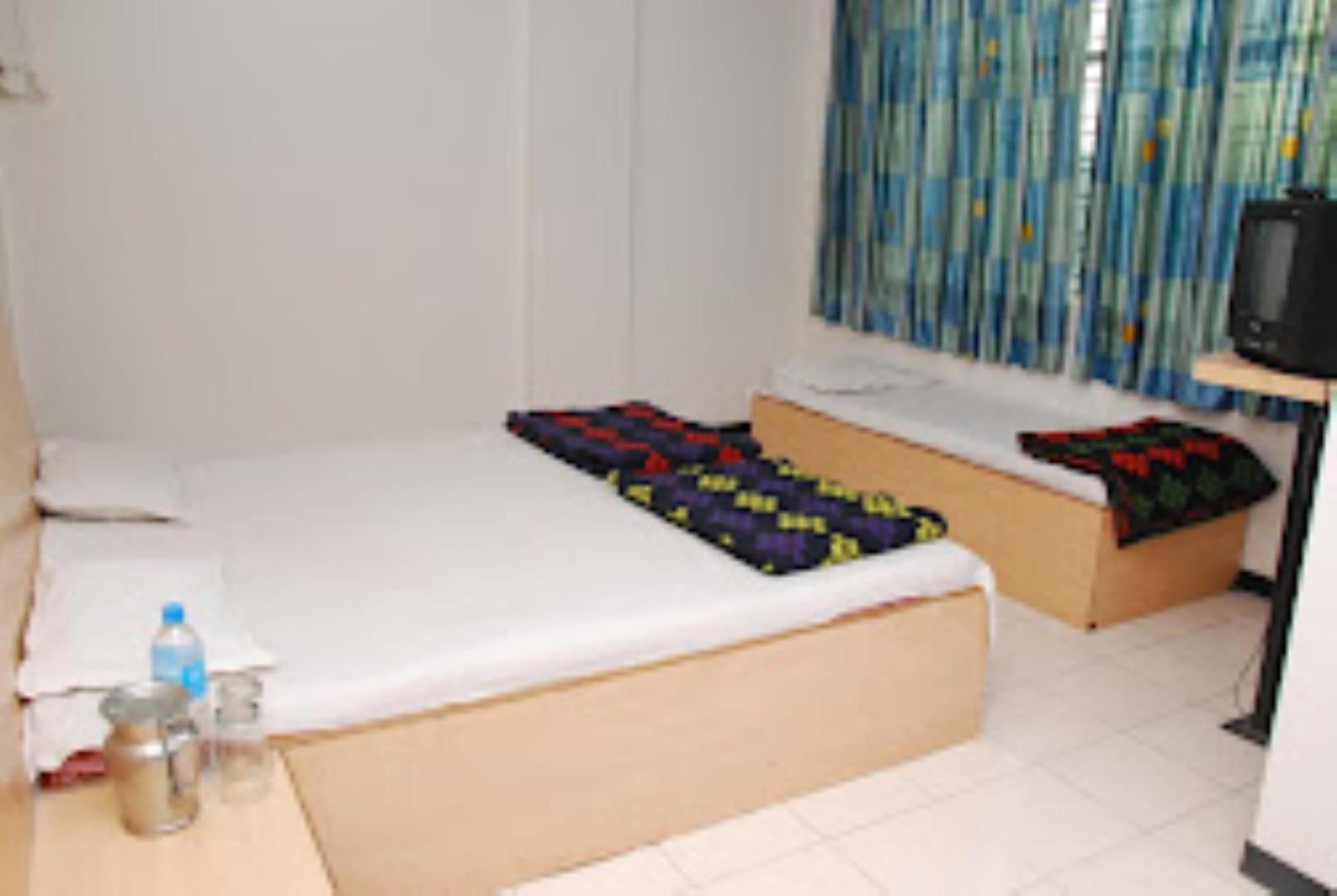 Hotel Rahi นาสิก ภายนอก รูปภาพ